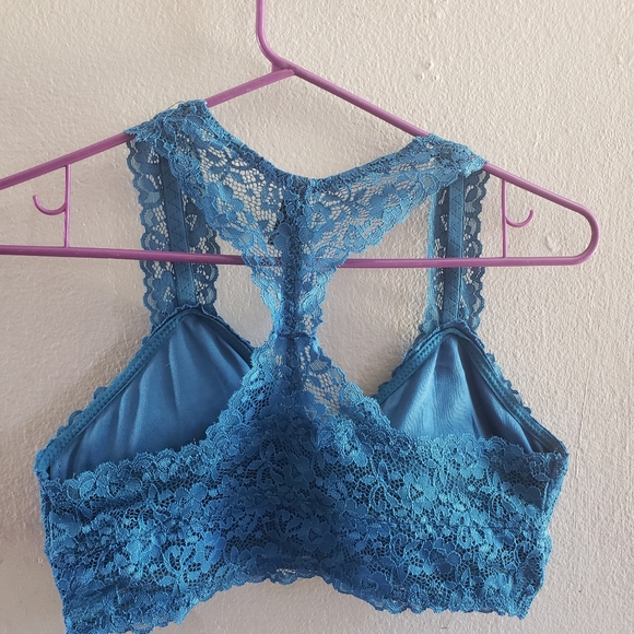 Blue Lace Bralette - Picture 2 of 3